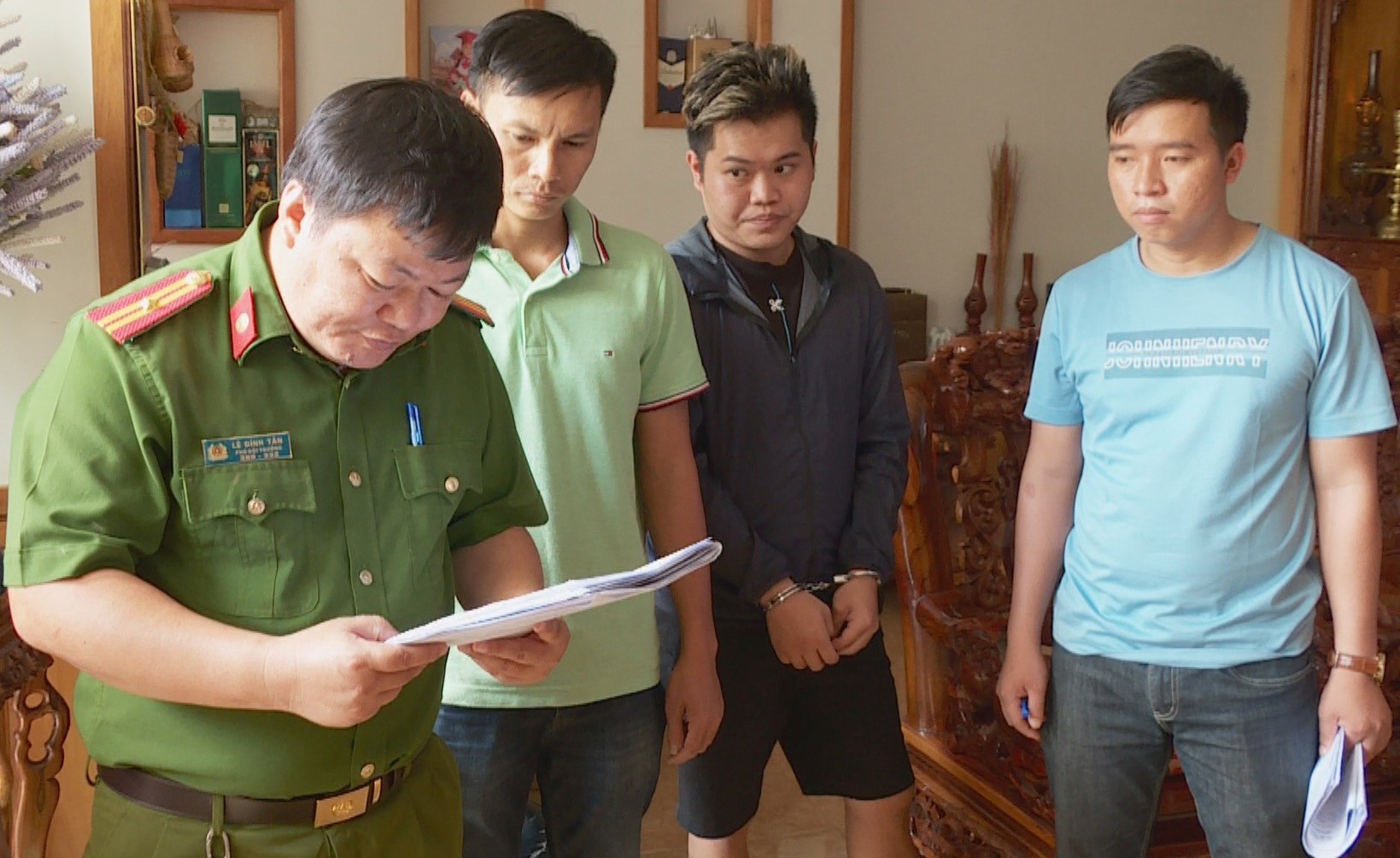 Khởi tố đối tượng cho bé gái vay tiền bằng thế chấp hình ảnh, clip nóng