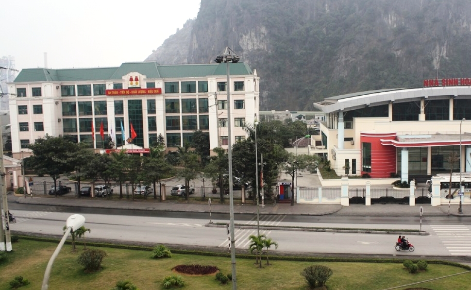 Một công nhân mỏ than tử vong vì máy khoan ép vào người