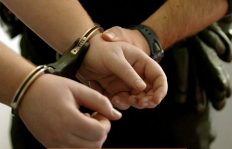 Khởi tố, bắt tạm giam kẻ dọa giết con đẻ của mình