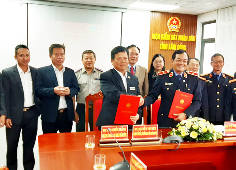 VKSND tỉnh Lâm Đồng ký Quy chế phối hợp giải quyết án trong lĩnh vực dân sự