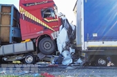 Tai nạn giao thông thảm khốc ở Nga, 16 người thiệt mạng