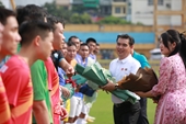 Giao hữu bóng đá giữa VKSND tối cao hai nước Việt - Lào