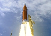 NASA khởi động tên lửa khổng lồ cao gần 100 m trong sứ mệnh trở lại Mặt trăng