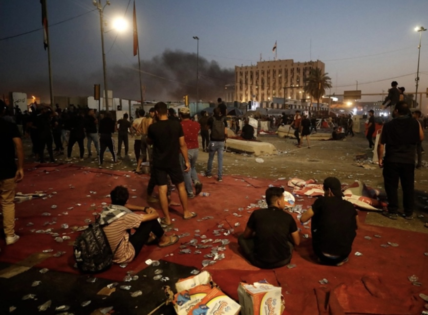 Bạo loạn ở trung tâm thủ đô Baghdad Iraq , hơn 300 người thương vong