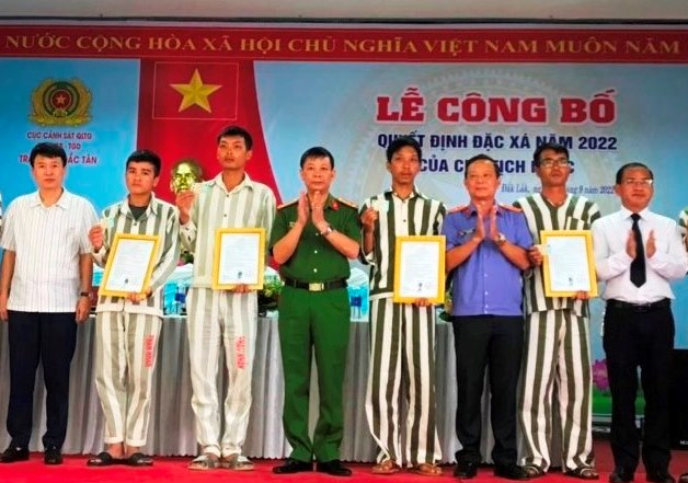 Đắk Lắk Trao Quyết định đặc xá của Chủ tịch nước cho 87 phạm nhân