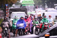 Hà Nội Người dân đội mưa rời thành phố trong nghỉ lễ Quốc khánh 2 9
