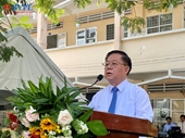 Trưởng Ban Tuyên giáo Trung ương Nguyễn Trọng Nghĩa dự lễ khai giảng năm học mới tại tỉnh Tiền Giang
