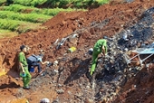 Kiểm sát khám nghiệm hiện trường vụ chôn, lấp 150 tấn chất thải trái phép