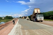 Sắp thông xe tuyến cao tốc Cam Lộ - La Sơn