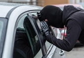 Phóng viên bị trộm cạy cửa ôtô lấy nhiều tài sản