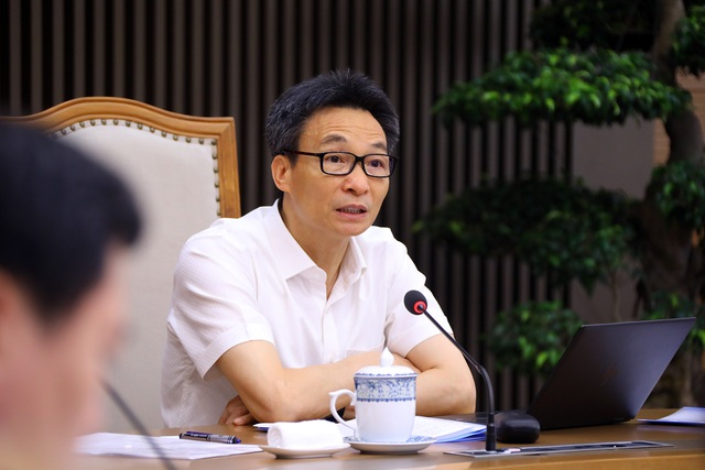 Phó Thủ tướng Bảo đảm có đủ thuốc tốt, giá hợp lý nhất cho người dân