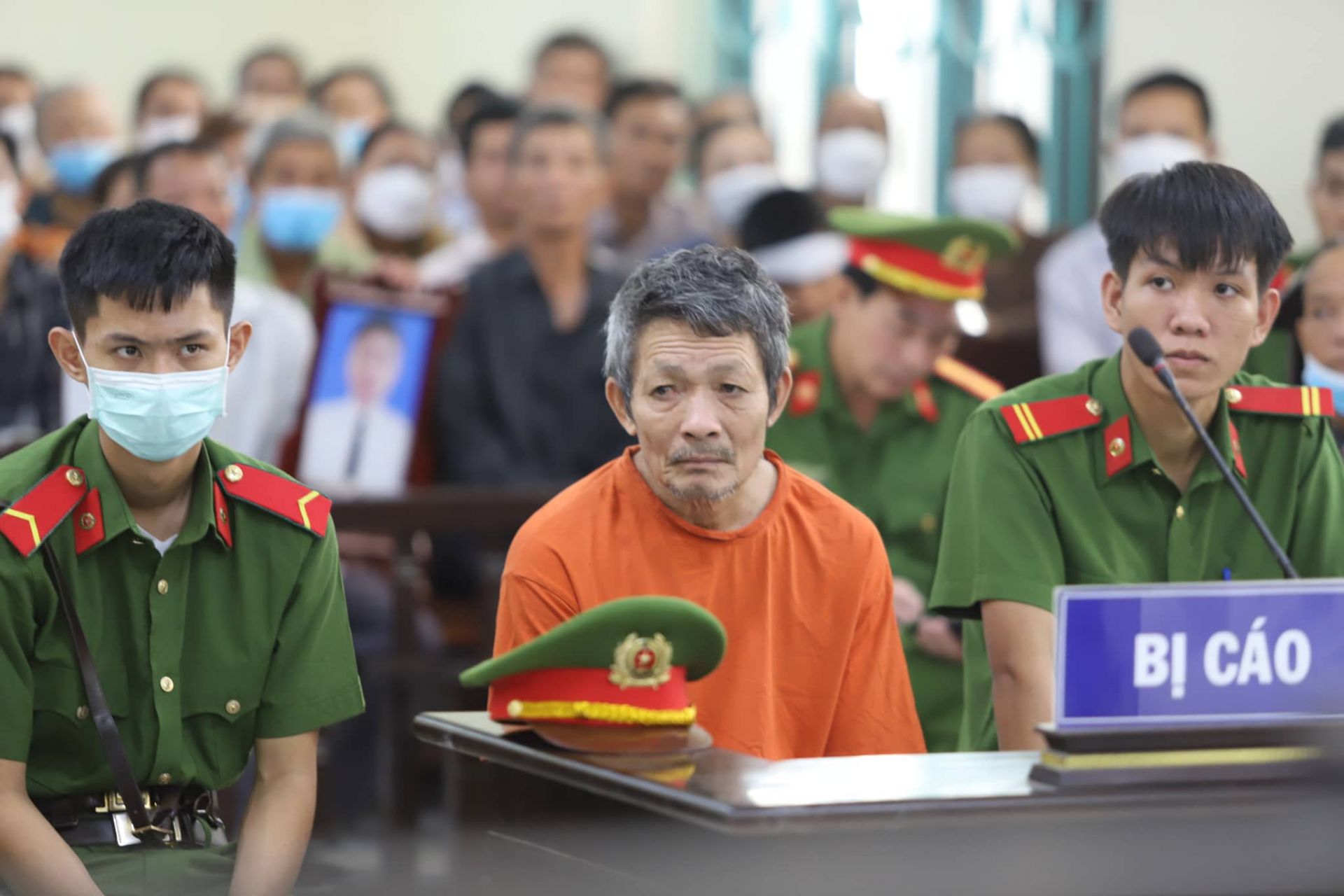 Tức nhau câu nói, lĩnh án 12 năm tù giam