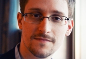 Tổng thống Putin bất ngờ cấp quốc tịch Nga cho cựu sĩ quan tình báo Mỹ Edward Snowden