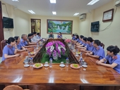 Phó Tỉnh trưởng Luông Pha Băng thăm VKSND tỉnh Điện Biên