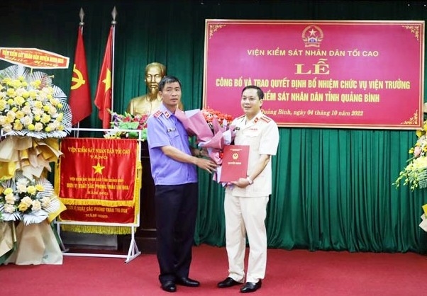 Công bố và trao quyết định bổ nhiệm Viện trưởng VKSND tỉnh Quảng Bình