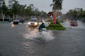 Mưa lớn gây ngập lụt diện rộng ở các tỉnh miền Trung