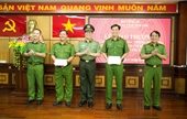 Khen thưởng hai đơn vị phá nhanh vụ cướp tại nhà Chủ tịch UBND huyện ở Đắk Lắk