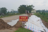 Sụt lún đê sông Mã, Thanh Hóa công bố tình huống khẩn cấp