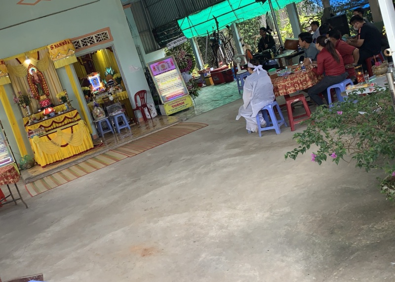 Một người đàn ông tử vong trong rẫy, nghi bị súng bắn