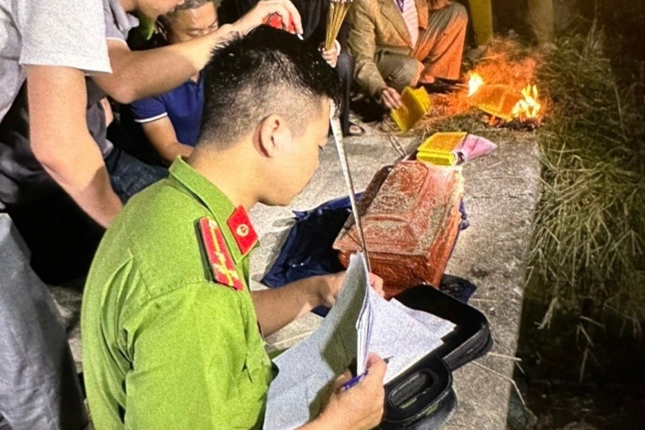 Thái Bình điều tra nguyên nhân vụ xâm phạm hài cốt mới an táng hơn 1 tháng