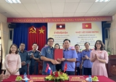 Đoàn đại biểu VKSND tỉnh Chămpasắc nước CHDCND Lào thăm và làm việc tại Bình Dương