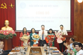 BHXH Việt Nam Công bố các quyết định về công tác cán bộ