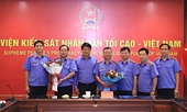 Phó Viện trưởng Thường trực Nguyễn Huy Tiến gặp mặt công chức nghỉ công tác hưởng chế độ hưu trí