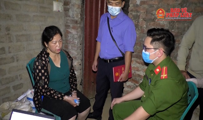 Bắt quả tang nhà kho chứa hơn 1,3 tấn tiền chất thuốc nổ