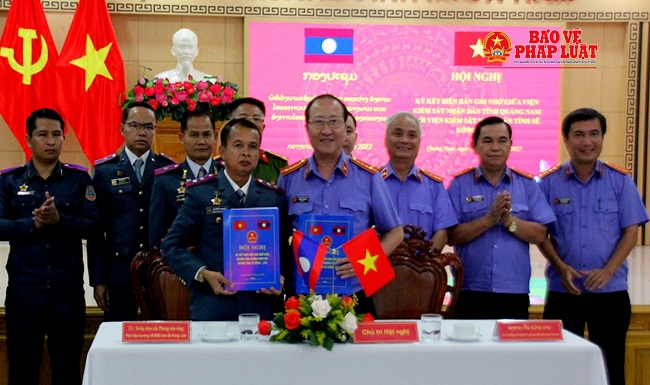 Đẩy mạnh hợp tác, giao lưu giữa VKSND tỉnh Quảng Nam và VKSND tỉnh Sê Kông CHDCND Lào