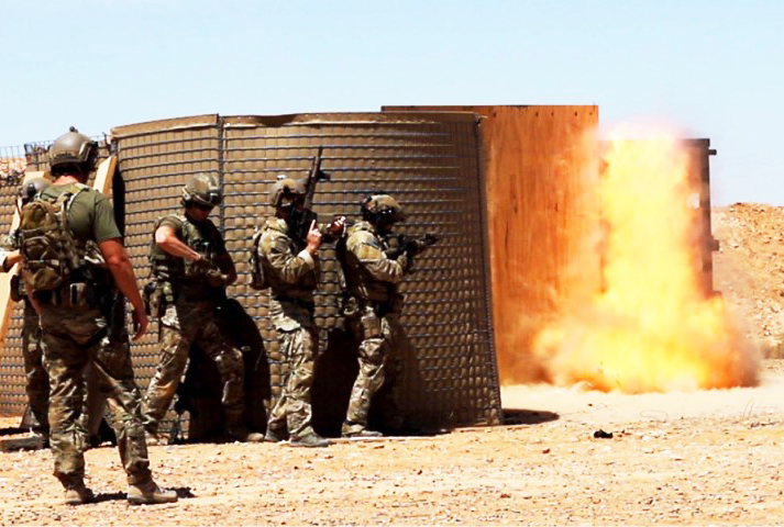 Căn cứ Mỹ tại Syria bị tấn công tên lửa