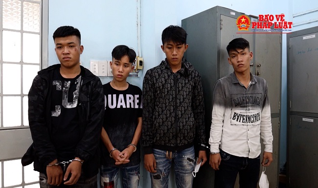 Bắt 4 đối tượng thực hiện 3 vụ cướp trong 1 ngày