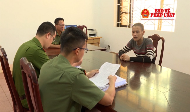 Khởi tố, bắt tạm giam đối tượng chiếm đoạt hơn 2 tỉ đồng qua mạng