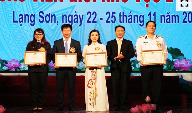 Nữ Kiểm sát viên tiêu biểu trên vùng đất đại ngàn