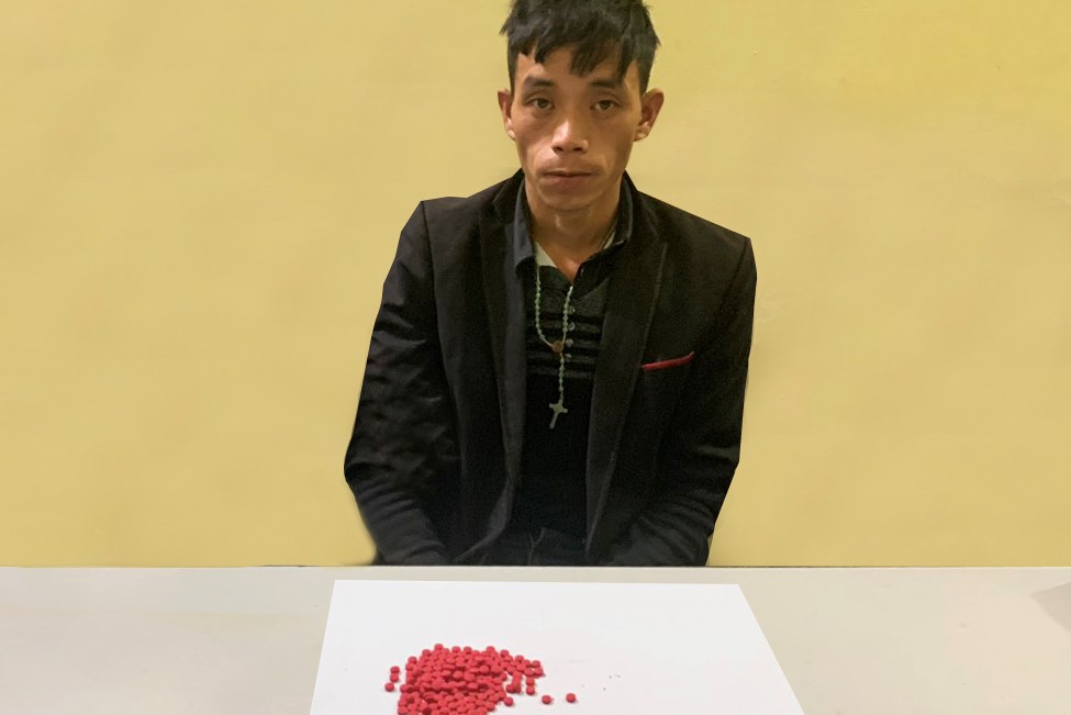 Bắt giữ đối tượng tàng trữ trái phép hơn 150 viên ma túy tổng hợp