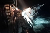 Tàu chiến Thái Lan bị chìm giữa khuya do sóng lớn, 31 thủy thủ mất tích
