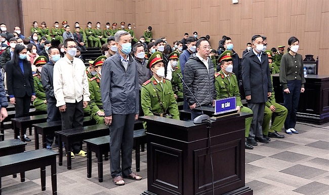 Xét xử vụ sai phạm tại bệnh viện Đồng Nai Các bị cáo nhận hối lộ thừa nhận hành vi như cáo trạng truy tố