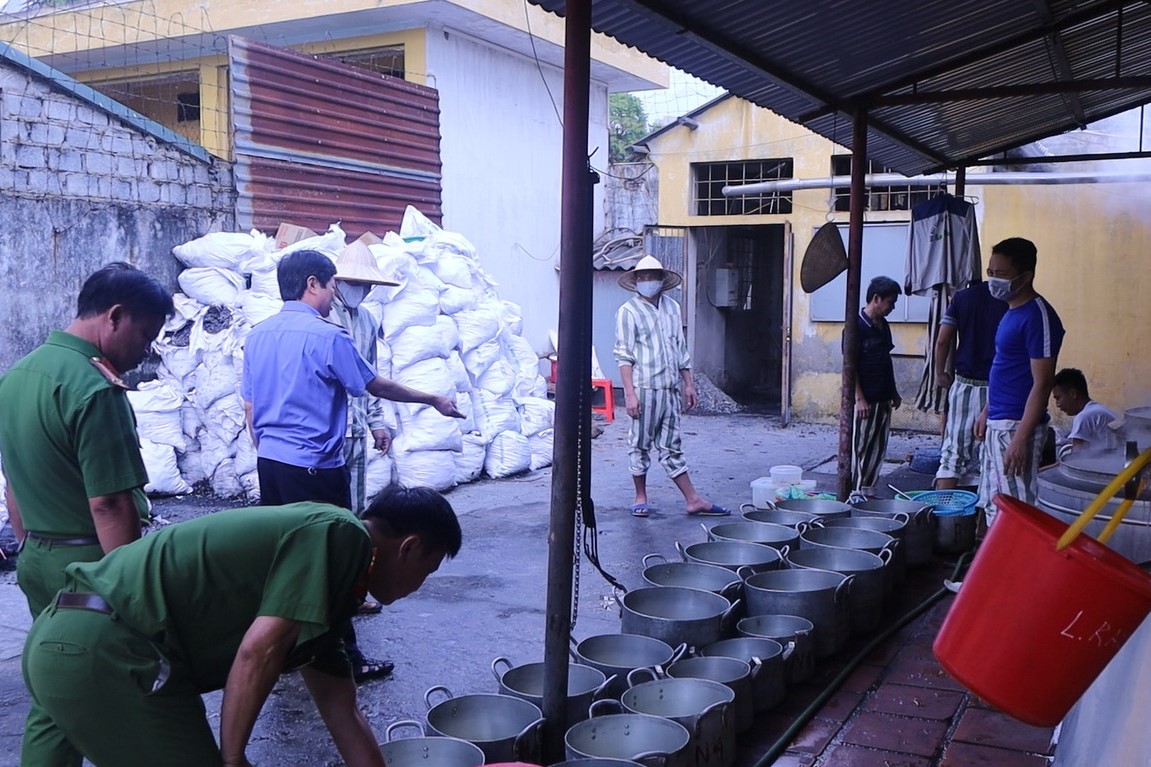 Để phạm nhân bỏ trốn, Viện kiểm sát kháng nghị yêu cầu khắc phục vi phạm