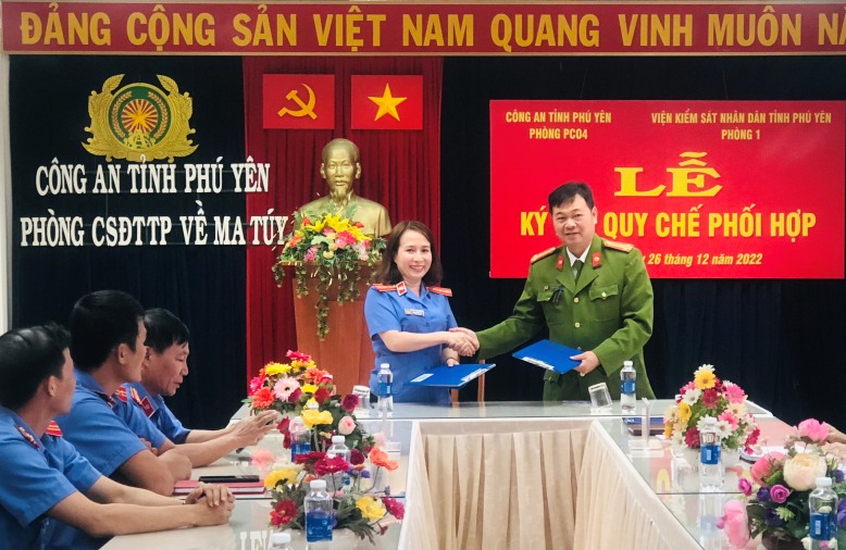 Ký quy chế phối hợp trong công tác giải quyết các vụ án ma túy