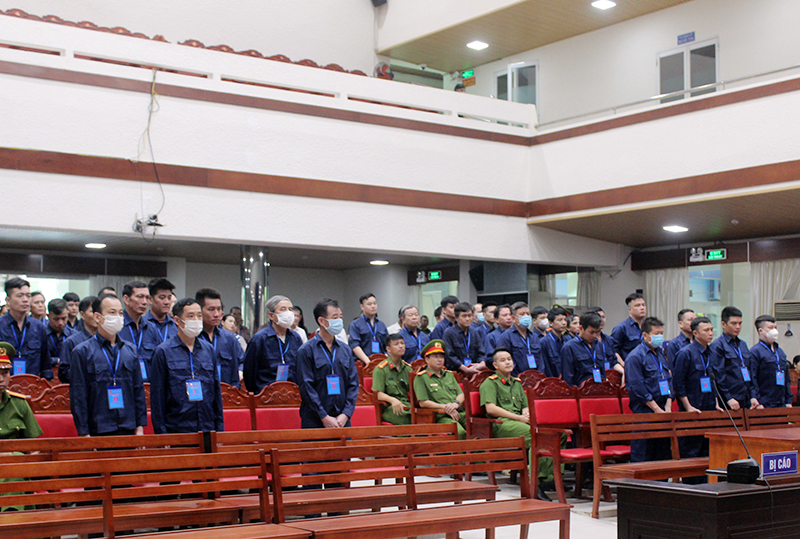 Viện cấp cao 3 kháng nghị tăng nặng hình phạt đối với 28 74 bị cáo trong đại án buôn lậu xăng