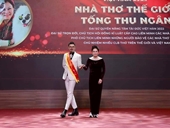 Quảng Ninh xử phạt công ty vinh danh “nhà thơ thế giới”