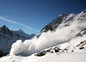 Tuyết lở bít hầm đường bộ ở Tây Tạng, Trung Quốc,13 người thiệt mạng