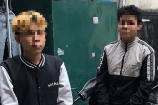 Hai tên đạo chích quay lại trộm tiếp thì bị phát hiện