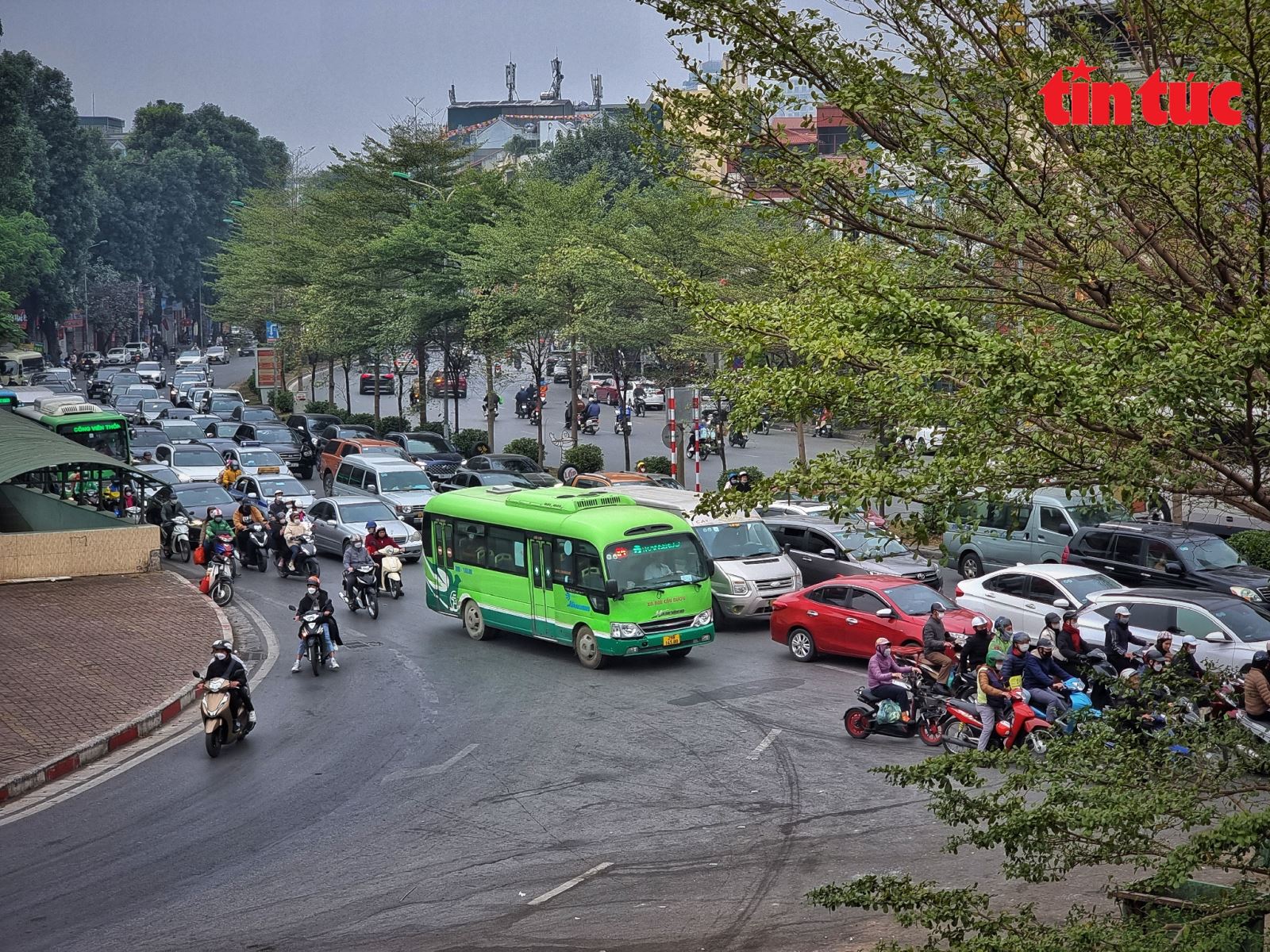 Giao thông Hà Nội ùn ứ nhẹ trong ngày cuối nghỉ Tết Quý Mão 2023