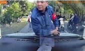 Nhảy lên nắp ca pô xe ôtô của du khách, bảo vệ ở Yên Tử bị tạm đình chỉ