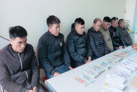 Bắt quả tang 7 đối tượng cờ bạc lúc nửa đêm