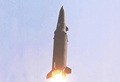Hàn Quốc phóng thử tên lửa đạn đạo mạnh nhất của nước này