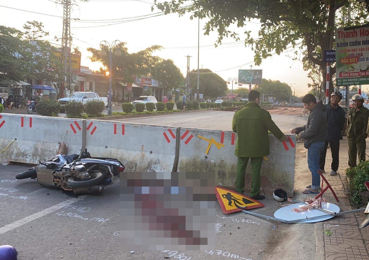 Tông vào rào chắn công trình đang thi công, 1 thanh niên tử vong tại chỗ