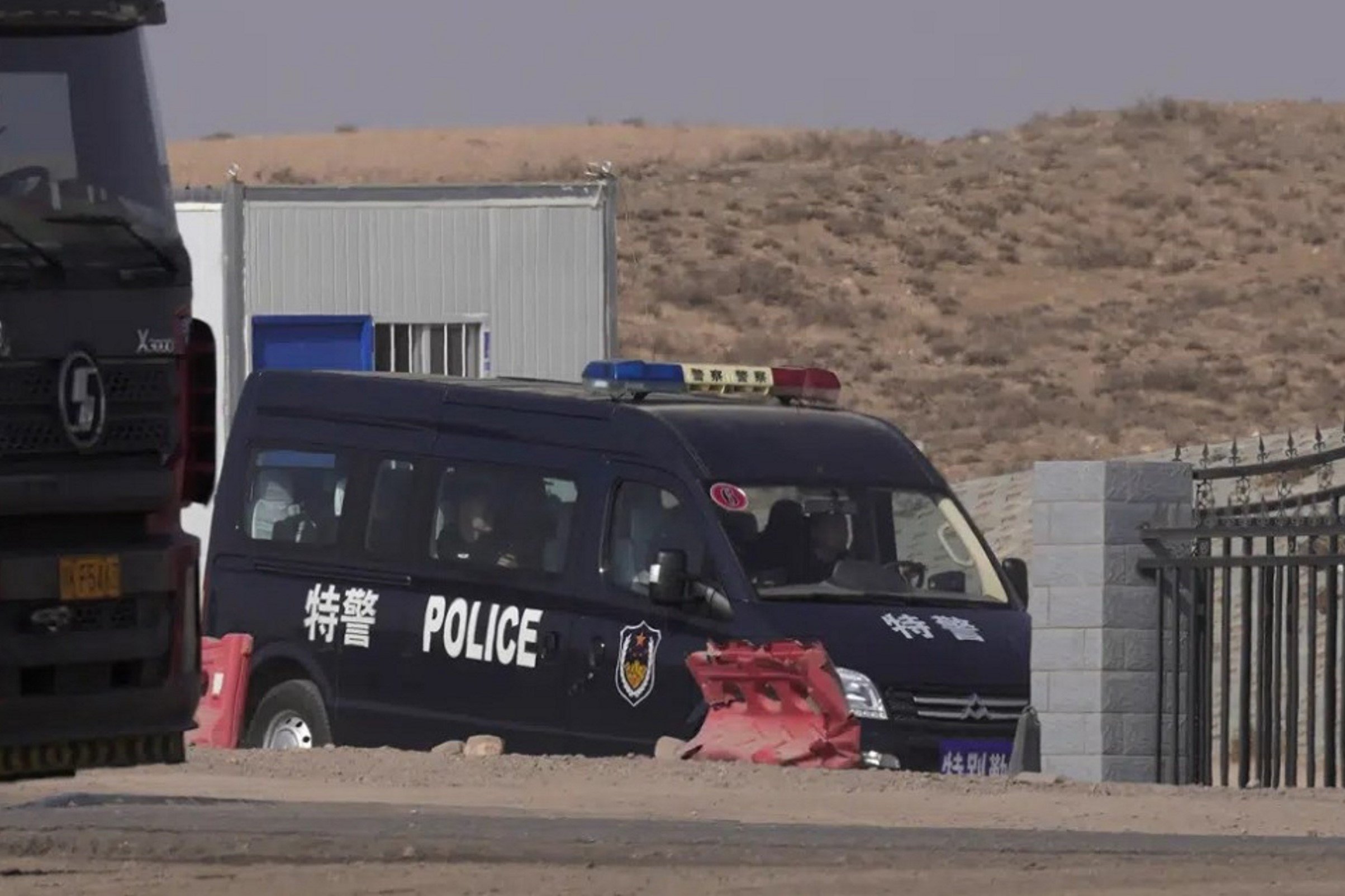 Sập hầm mỏ lộ thiên ở miền Bắc Trung Quốc khiến 47 người mất tích