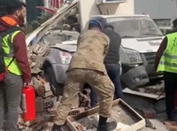 Khoảnh khắc tòa nhà sụp đổ trong nháy mắt trong trận động đất mới ở Thổ Nhĩ Kỳ