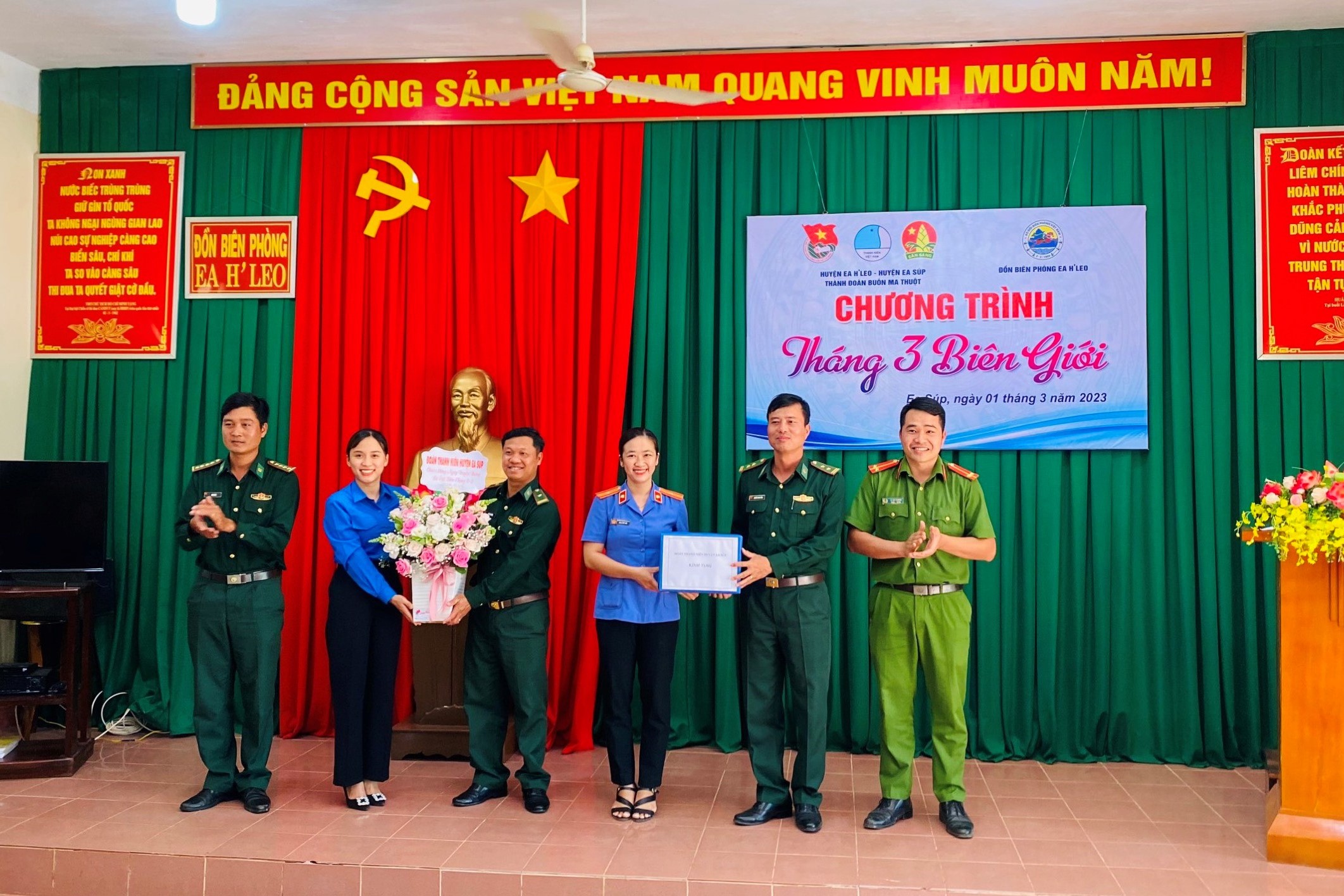 Chi đoàn VKSND huyện Ea Súp hưởng ứng Chương trình “Tháng 3 Biên giới”